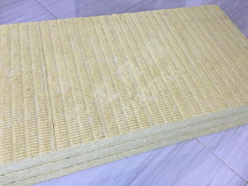 防止和消除巖棉板保護層和飾面層出現(xiàn)裂縫的方