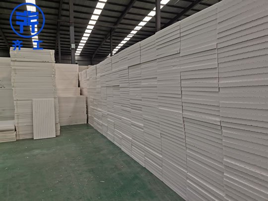 漯河巖棉板在體育館車間應用