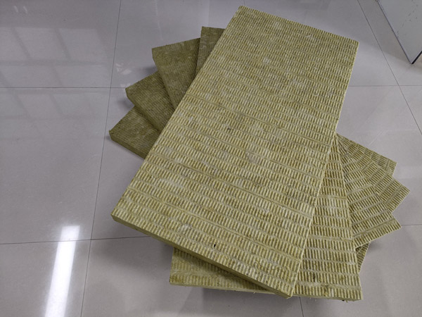 樓房巖棉保溫板只因產品性能不同