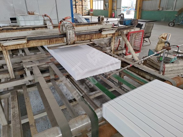 擠塑板B1和B2，哪個更好？